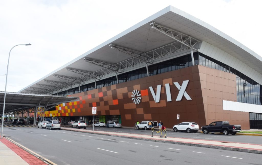 Variação de 160% em passagens aéreas são encontradas por Procon Vitória
