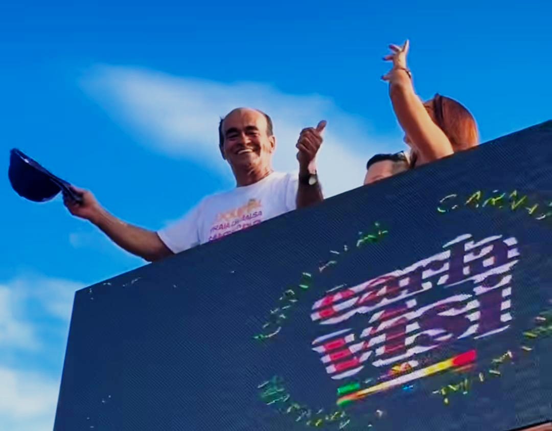 Domingo É Dia de Festa na Praia