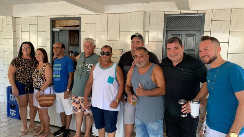 Tardezinha na Orla de Aracruz reúne moradores do Jequitibá em animado encontro de muita resenha