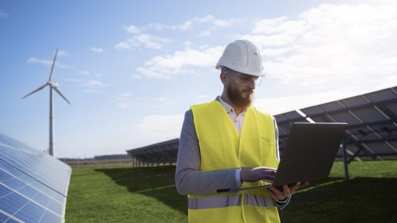 Aracruz Investe em Sustentabilidade: Assinatura da Ordem de Serviço para Construção da Estação Fotovoltaica na ETE Sul