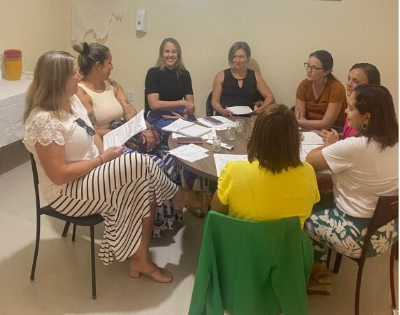 Participação Ativa da Equipe do PAES de Ibiraçu nas Formações da SEDU