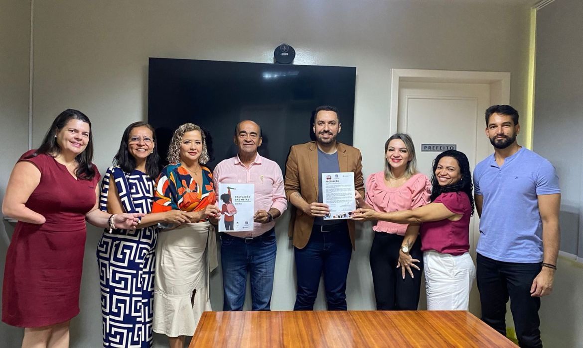Aracruz comemora as metas do Pacto pela Aprendizagem no Espírito Santo (Paes) com grande entusiasmo