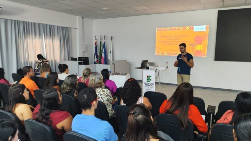 Educadores Participam de Formação sobre Fundamentos da Educação para Relações Étnico-Raciais (ERER)