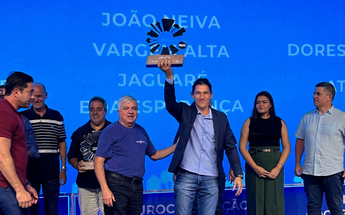40 Obras em 4 Anos: O Segredo do Sucesso de Micula em João Neiva!