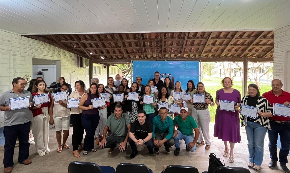 Prefeitura de Aracruz homenageia servidores aposentados em cerimônia especial