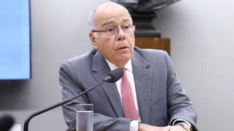 Brasil busca diálogo com EUA para evitar tarifaço contra produtos brasileiros
