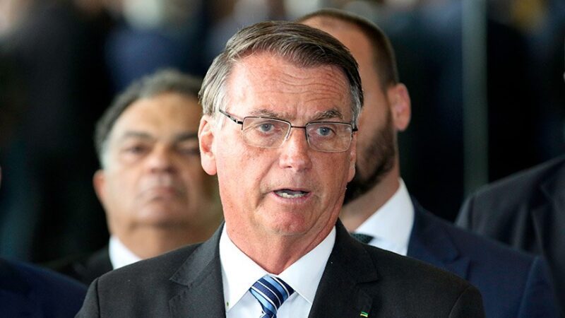 Polícia Federal cumpre mandados contra o ex-presidente Jair Bolsonaro nesta sexta-feira