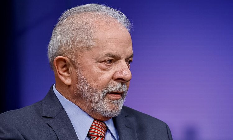 Lula manifesta apoio a ministros do STF após revogação de vistos pelos EUA e critica medida como arbitrária