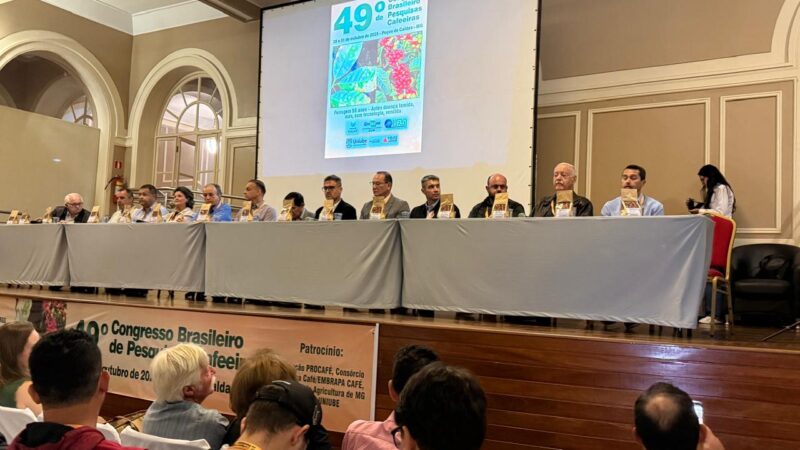 Incaper apresenta avanços cruciais em melhoramento genético e manejo do café