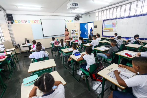 Comunidade escolar de Aracruz vai escolher diretores das escolas municipais