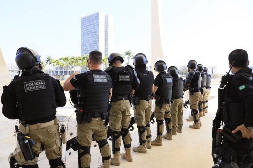 Reorganização de cargos e garantia de porte de arma são confirmadas na Polícia Judicial