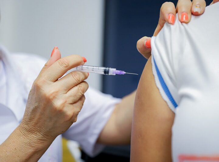 ES aplica mais de 500 doses de novo imunizante contra VSR em bebês e crianças com comorbidades