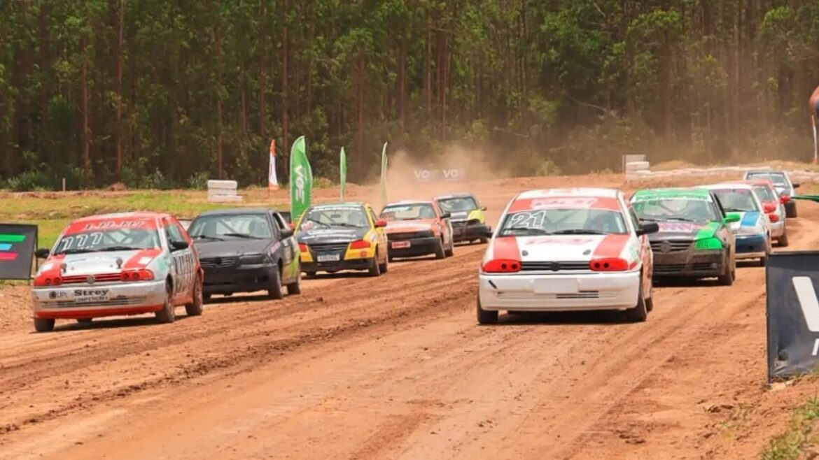 Velocidade na Terra homenageia o Dia Internacional da Mulher em Aracruz