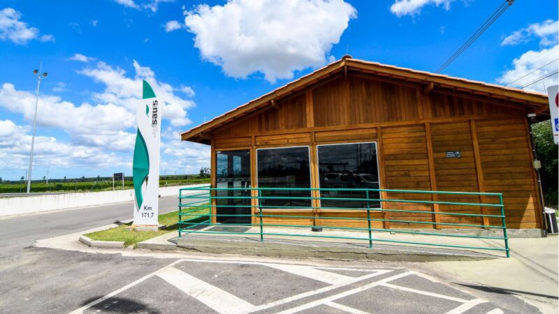 ES oferece 12 bases de atendimento gratuito na BR-101 com serviço de recarga elétrica