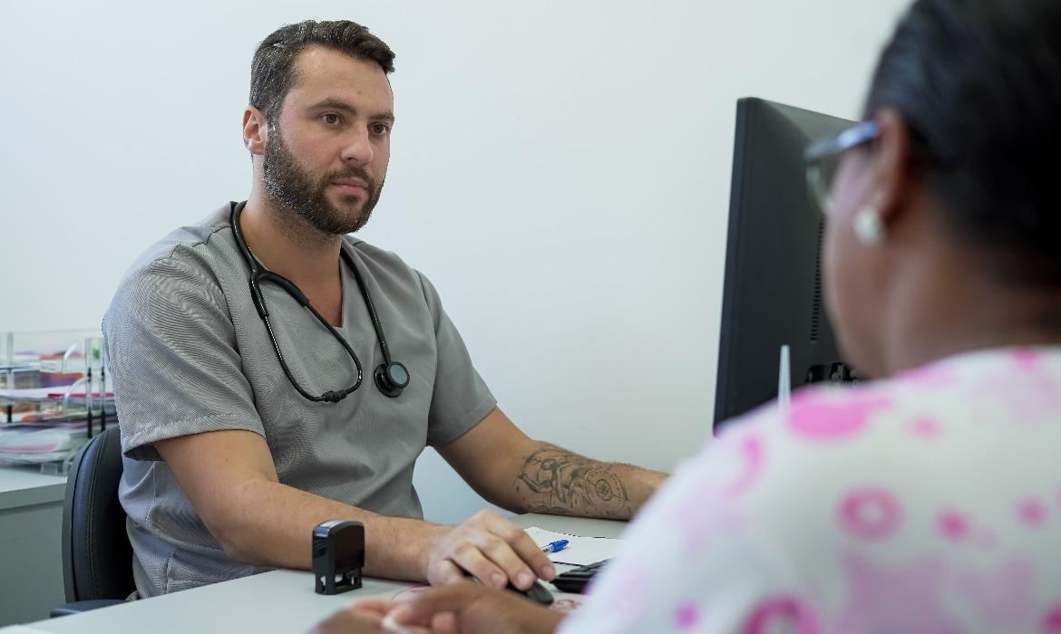 Cancelamento antecipado de consultas e exames no SUS ajuda a reduzir filas