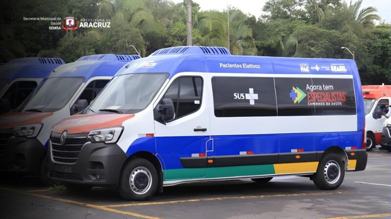 Saúde recebe van do Programa Agora Tem Especialistas e amplia transporte de pacientes