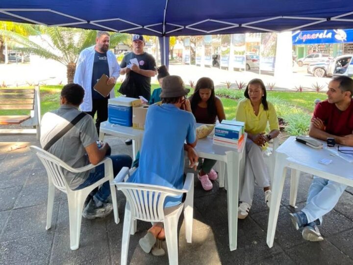 Ação Cidadã leva serviços e atendimento à população em situação de rua