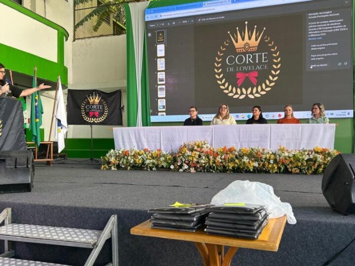 Formatura reúne estudantes da Rede Municipal no curso ‘Corte de Lovelace’
