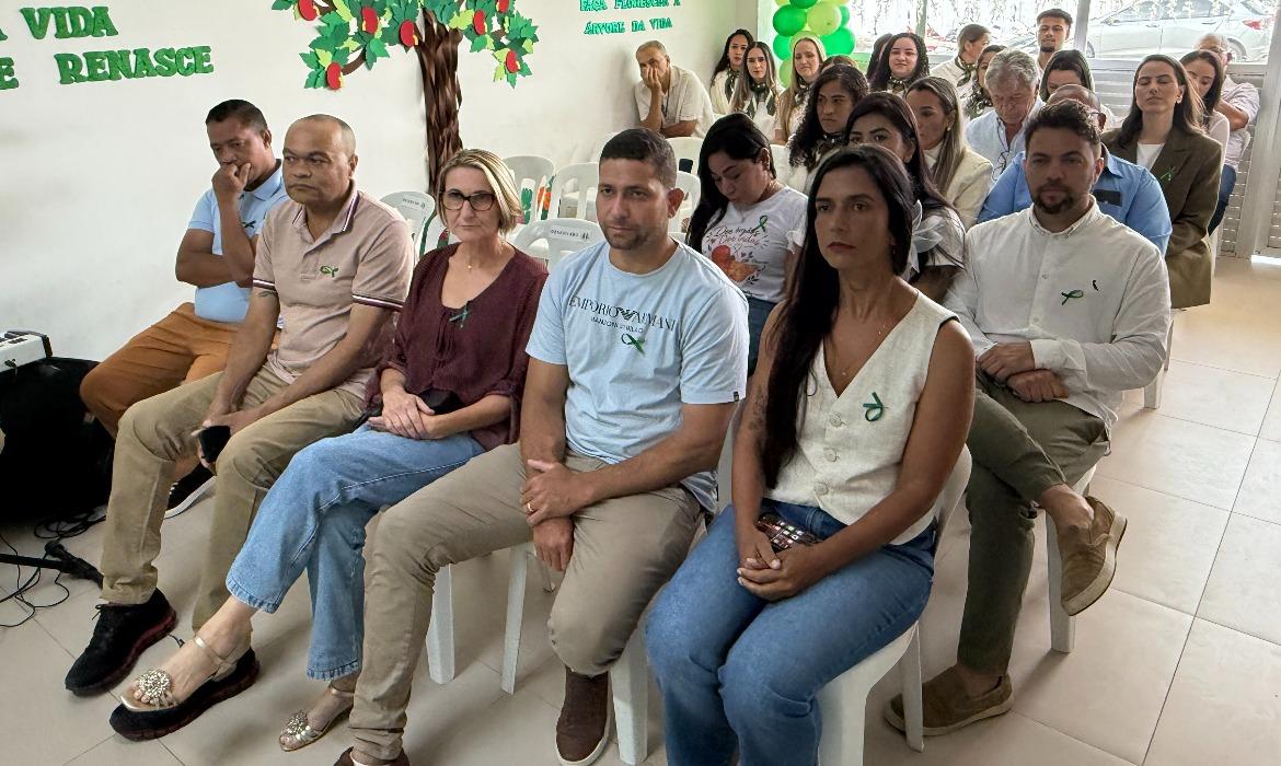 Pacientes transplantados são homenageados em ação especial no Centro de Hemodiálise de Aracruz