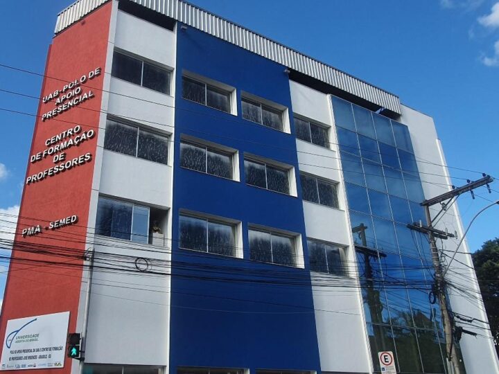 Polo UAB Aracruz celebra formatura de estudantes em Química e Tecnologia em Sistemas para Internet