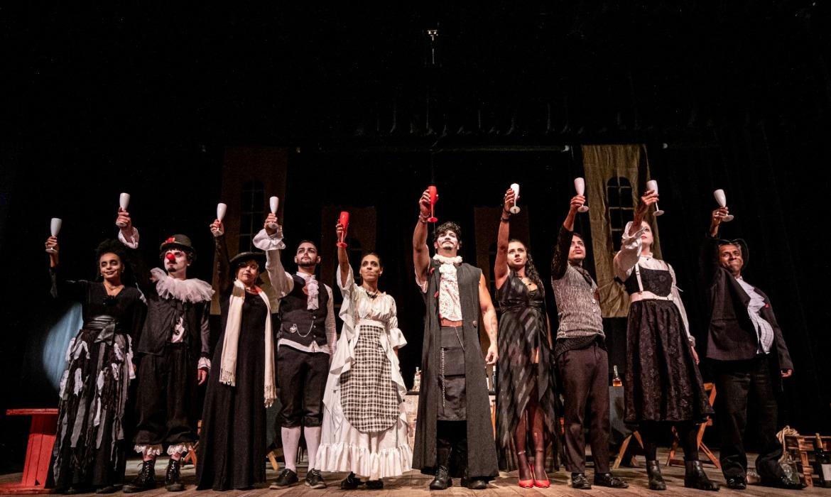 Companhia teatral de Aracruz se destaca e conquista três premiações em festival nacional