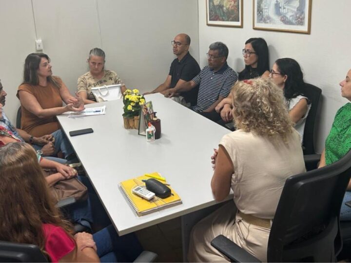 Novos integrantes do Conselho de Alimentação Escolar tomam posse para 2026/2027