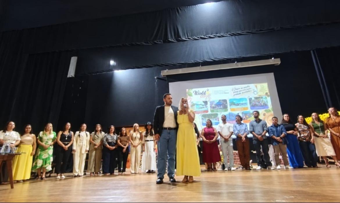 World Café reúne escolas de tempo integral para compartilhar boas práticas educacionais