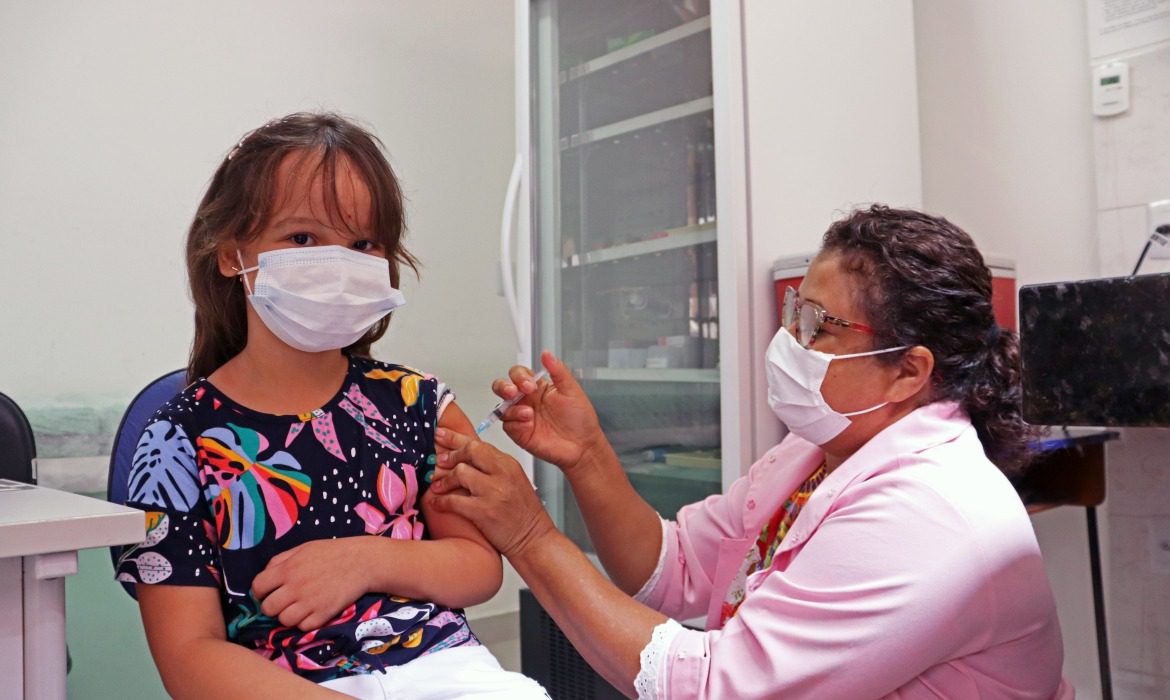 Salas de Vacina estarão abertas neste sábado (29), em Aracruz