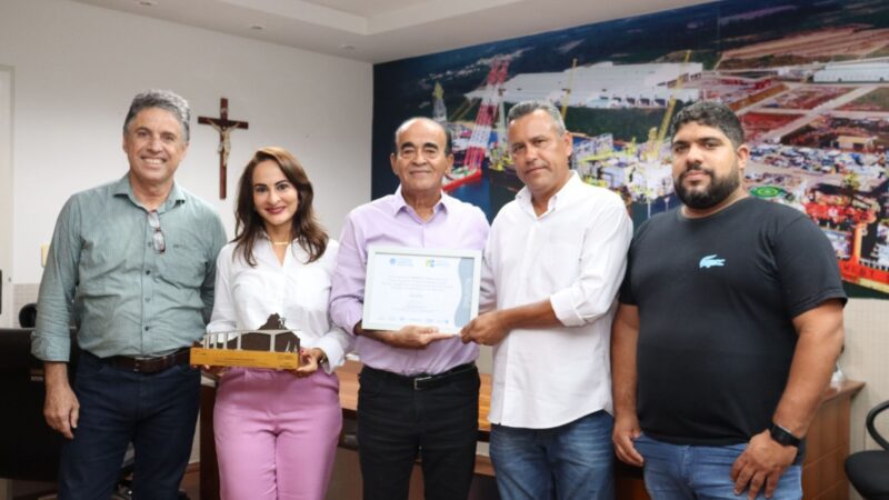 Dr. Coutinho recebe prêmio “Amigo do Nossocrédito’