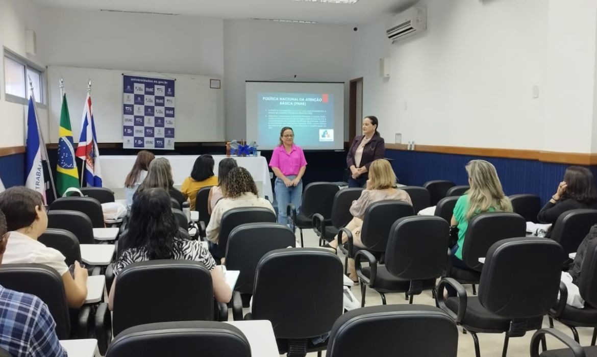 Prefeitura de Aracruz realiza formação com equipes psicossociais