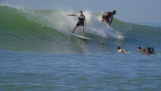 3ª Etapa do Circuito Aracruzense de Surf Promete um Fim de Semana Épico na Curva Point