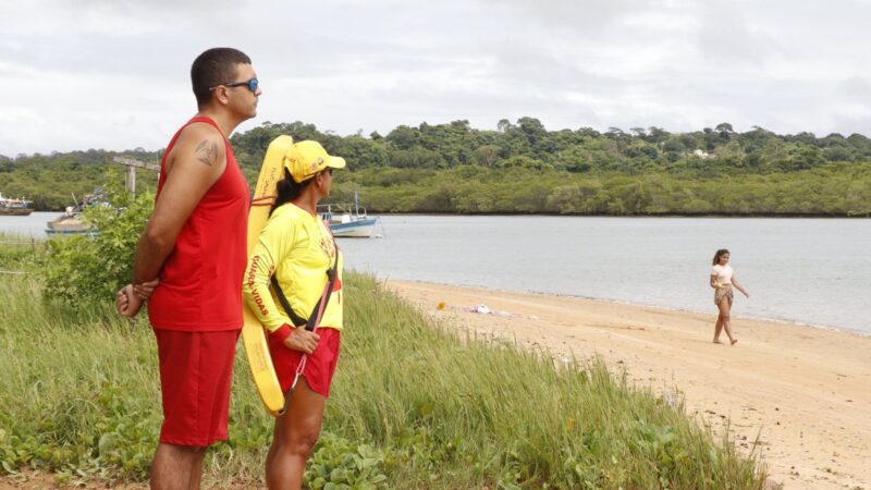 Guarda-vidas Reforçam a Segurança nas Praias de Aracruz