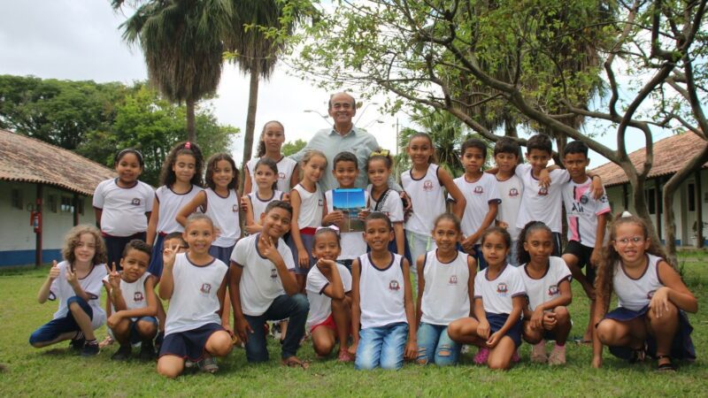 Prefeitura de Aracruz Revoluciona Educação em Anúncio Histórico nas Redes Sociais: Escola Integral e Uniformes Gratuitos