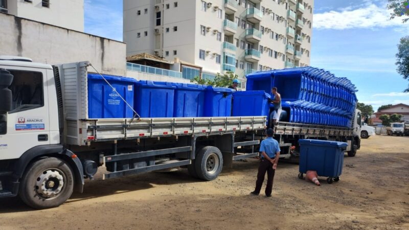 Prefeitura de Aracruz Reforça Limpeza Urbana com a Instalação de 200 Novos Contêineres de Lixo