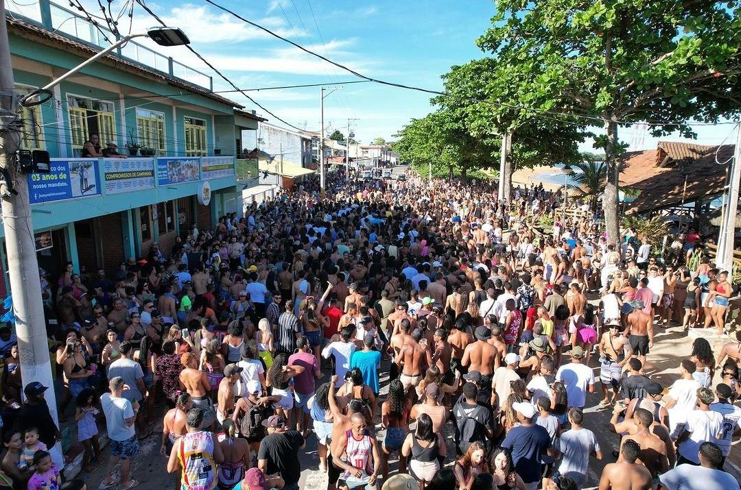Jornal Folha de Aracruz Confirma em Primeira Mão Alguns dos 45 Shows do Carnaval