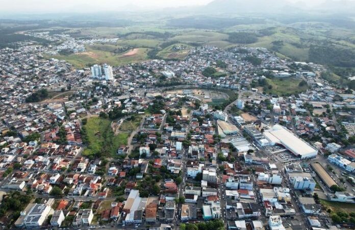 Aracruz comemora aniversário de 176 anos destacando conquistas e avanços