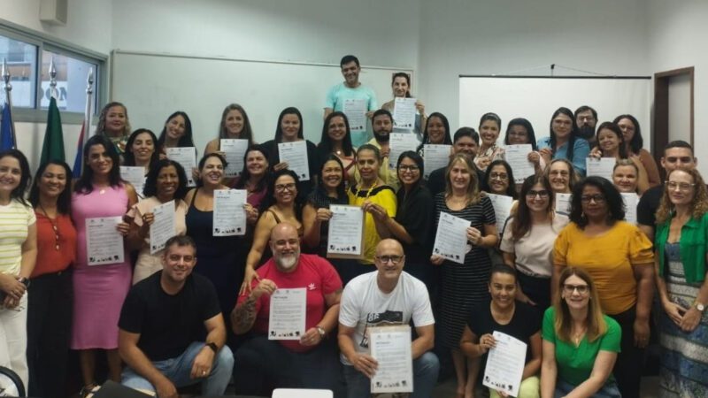 Metas para o IDEBES: Diretores do Ensino Fundamental no ES Assinam Pacto para 2024