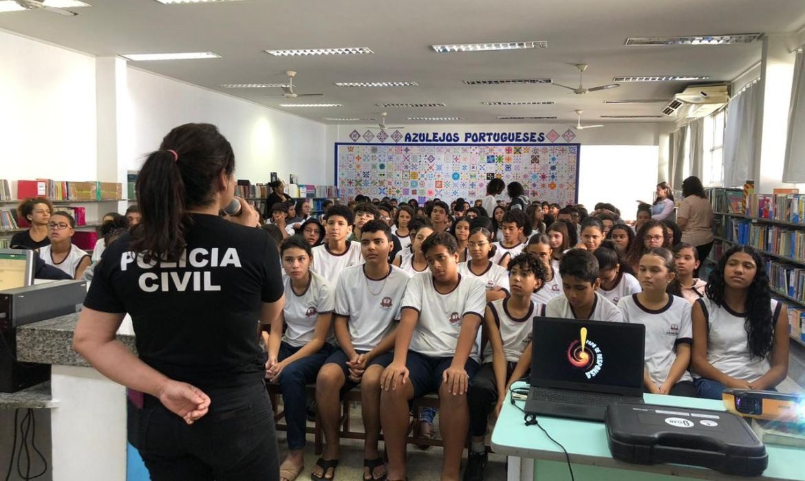 Papo de Responsa: estudantes das Escolas da Rede Municipal de Ensino começam a receber orientações