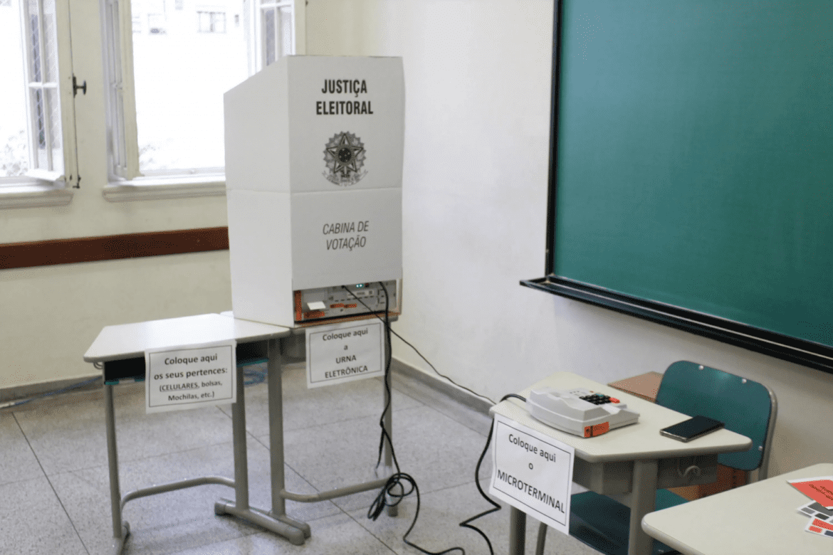 Siga a votação em tempo real de acordo com sua área