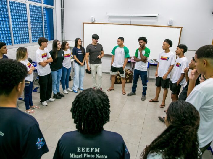 Público jovem de Aracruz em busca do primeiro emprego recebeu projeto ‘Partiu Trabalho 2’