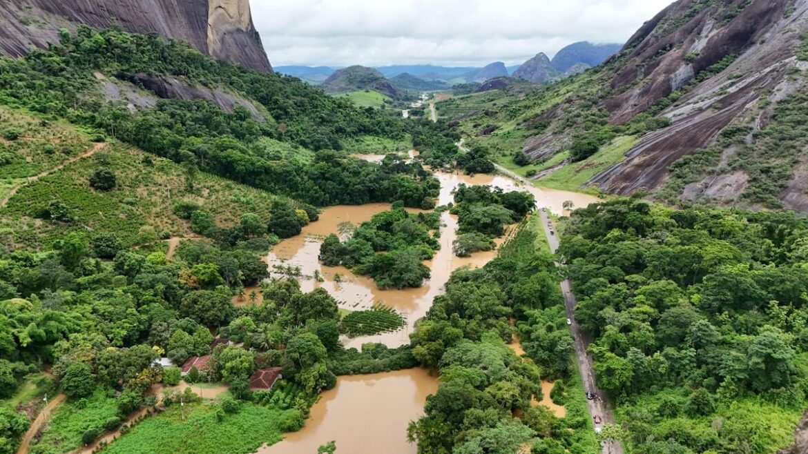 Norte e Noroeste do ES são os mais atingidos por chuvas nesta terça (24)