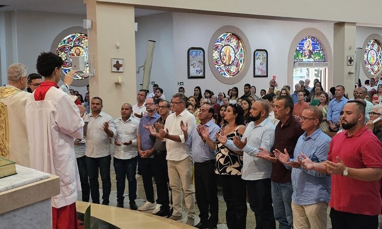 Missa de Ano Novo na Igreja Matriz de Aracruz abençoa autoridades eleitas e reforça valores cristãos