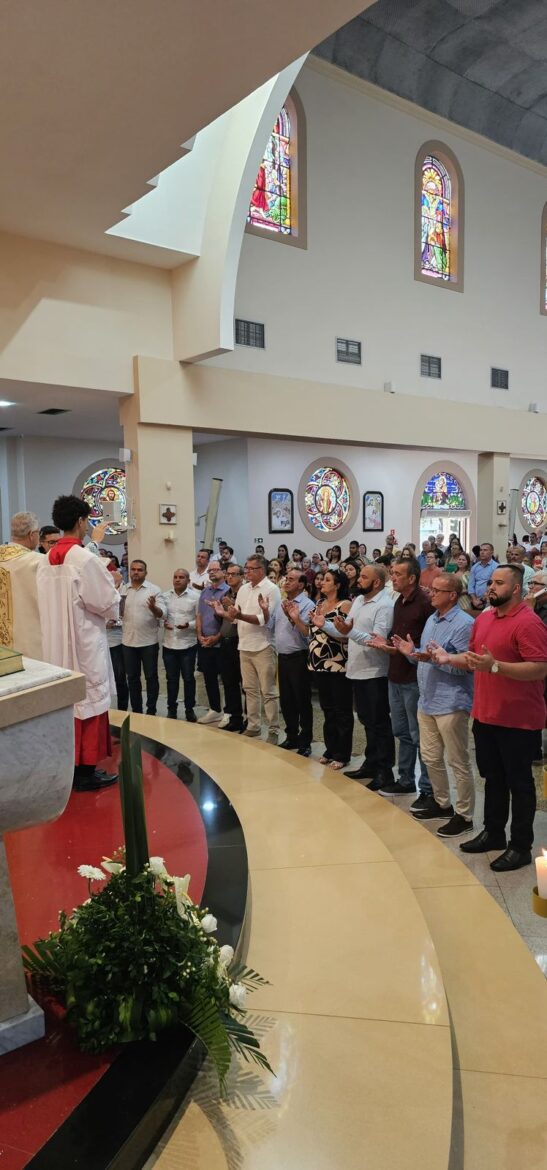 Missa de Ano Novo na Igreja Matriz de Aracruz abençoa autoridades eleitas e reforça valores cristãos