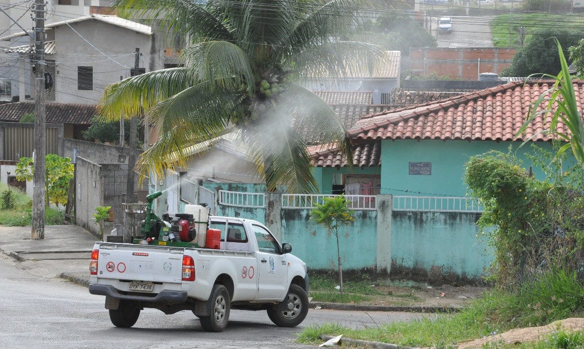 ATENÇÃO, ARACRUZ! CARRO FUMACÊ NO COMBATE À DENGUE