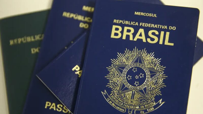 Governo Federal revisa pedido da Polícia Federal sobre aumento na taxa de emissão de passaporte